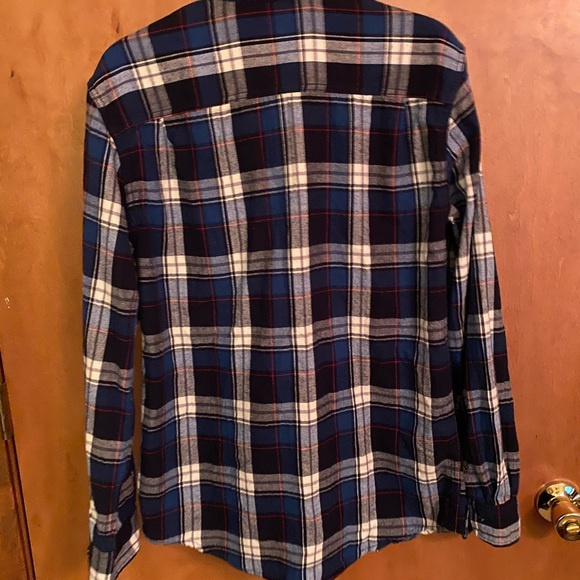 Blue plaid flannel button up shirt size M - Picture 4 of 4